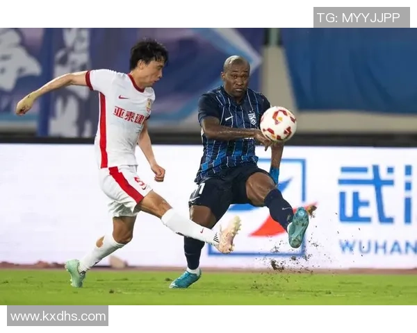 武汉足球队比赛经验分析与大满贯点评的深度解读